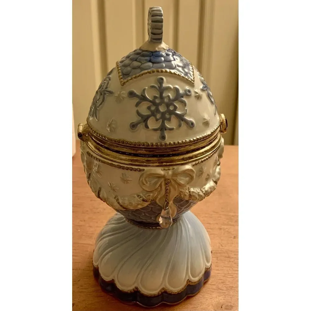 Sankyo Home For Holidays Revolving Musical Egg‎ Plays 